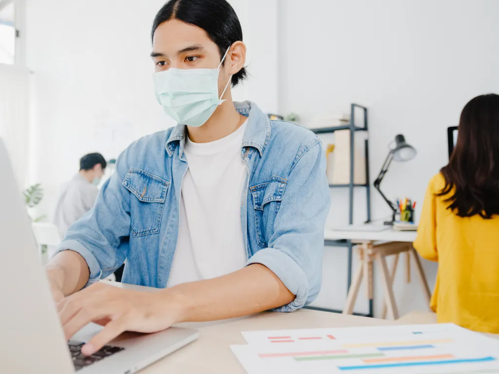 Tip perjalanan semasa musim selesema