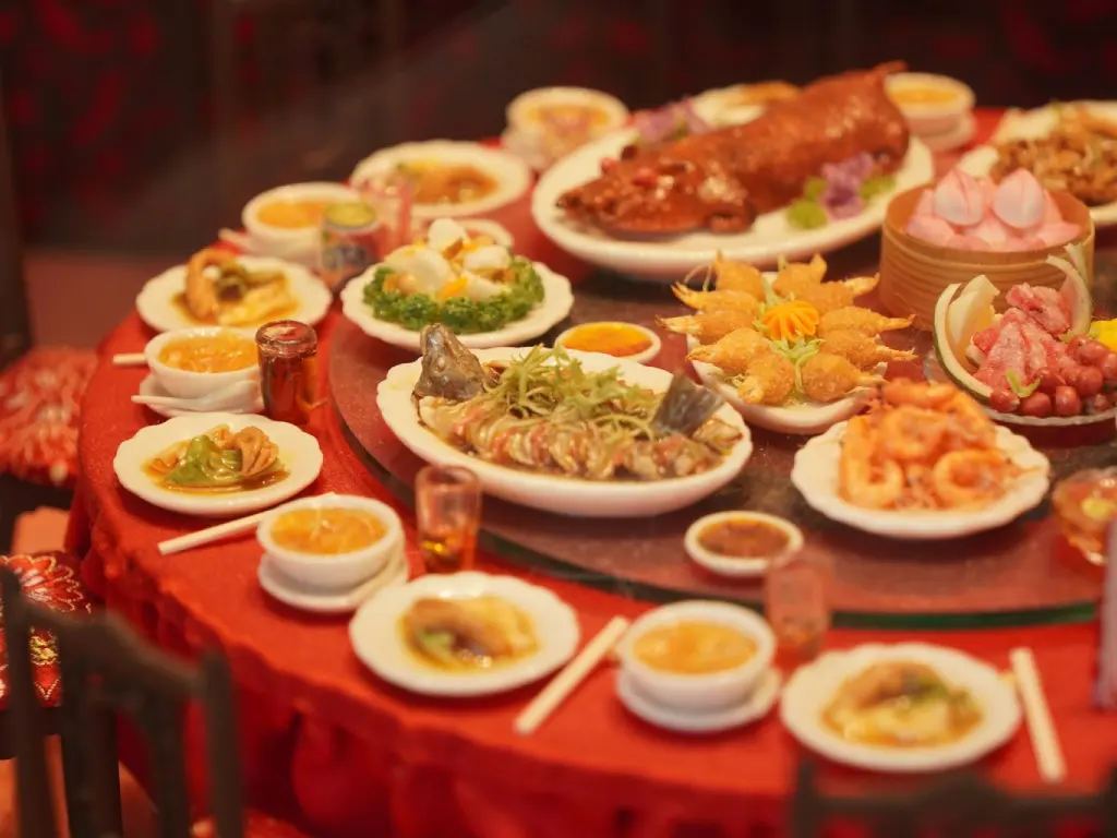 农历新年团圆盛宴